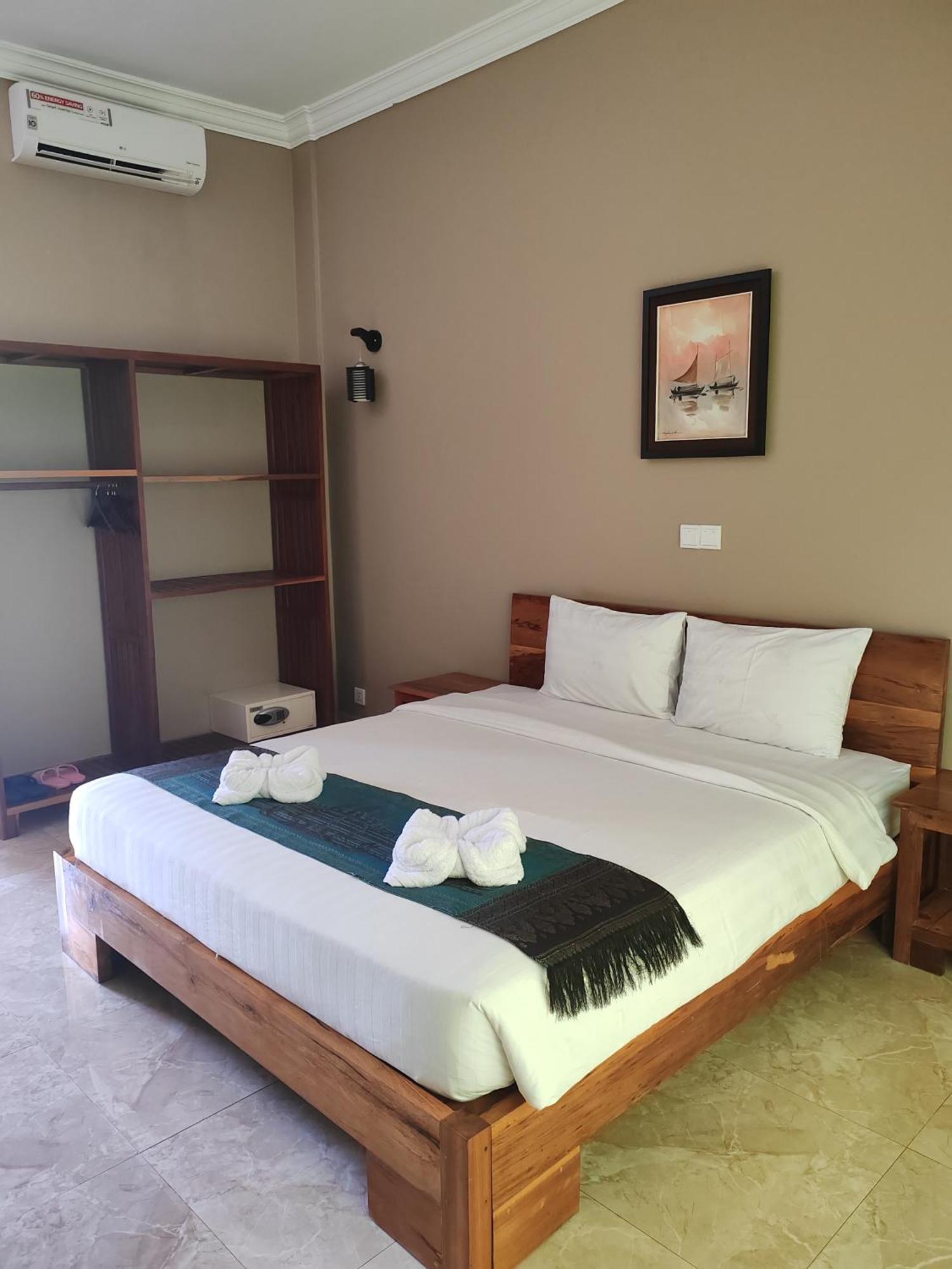 Riviera Hotel & Resort Kep Esterno foto