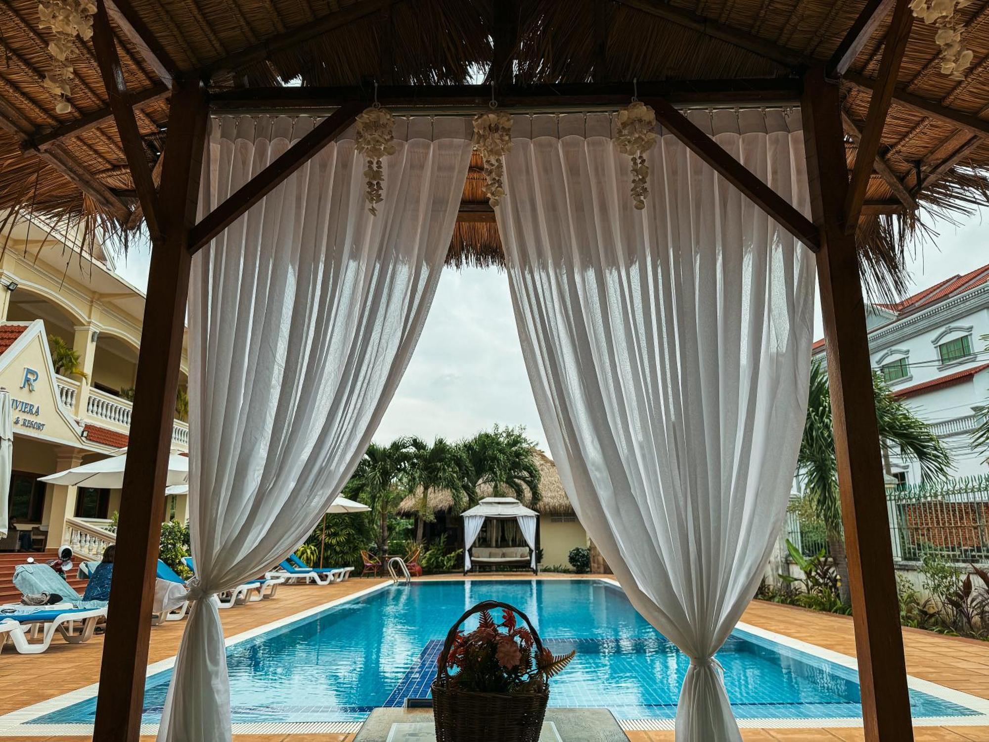 Riviera Hotel & Resort Kep Esterno foto